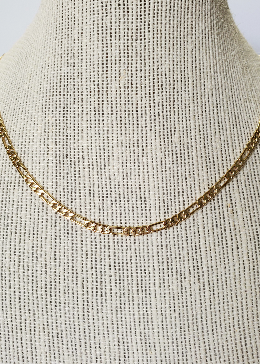 Dainty 3mm Figaro Chain